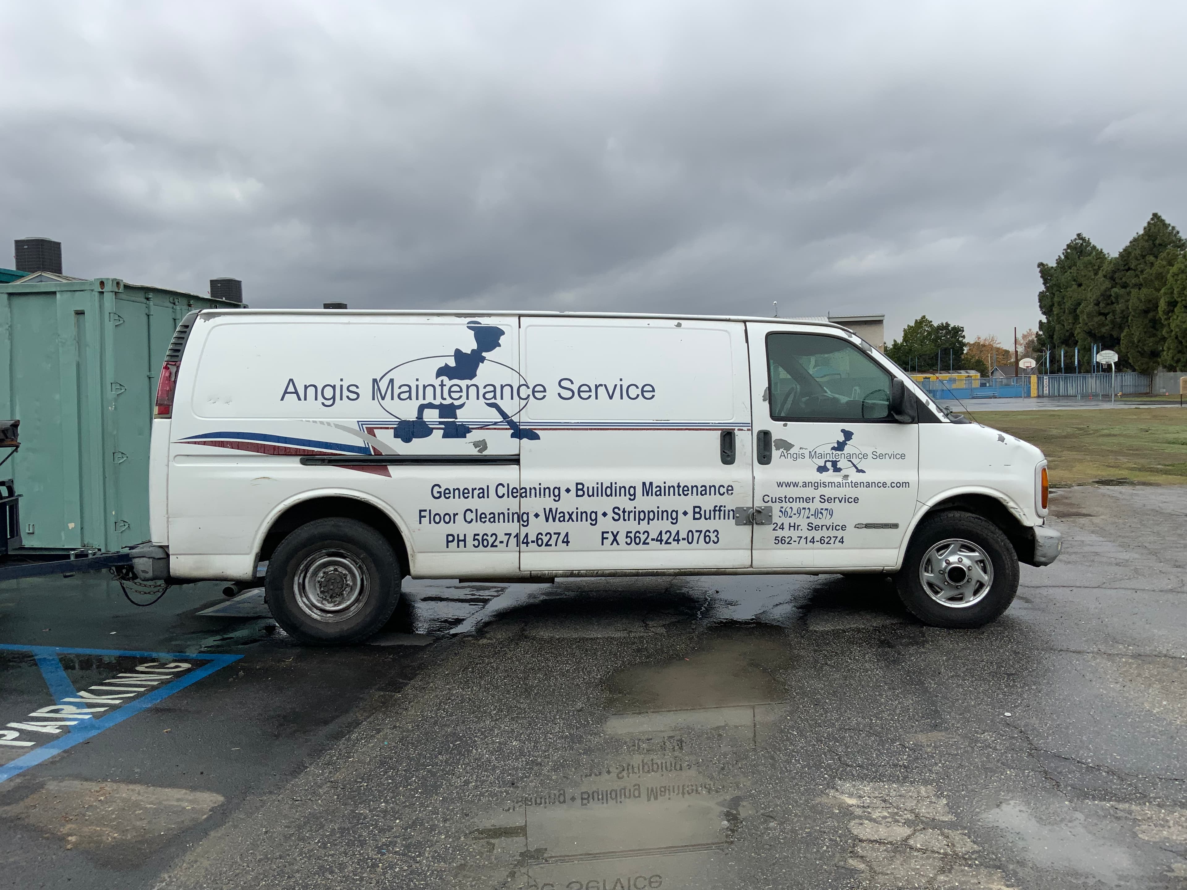 Angis service vehicle