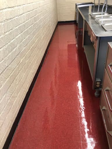 Kitchen floor cleaning